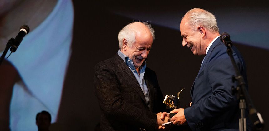 L’Ambasciatore Marcello Apicella con Toni Servillo al Palazzo Nazionale della Cultura di Sofia, in occasione della proiezione di La Grazia, l’ultimo film di Paolo Sorrentino.